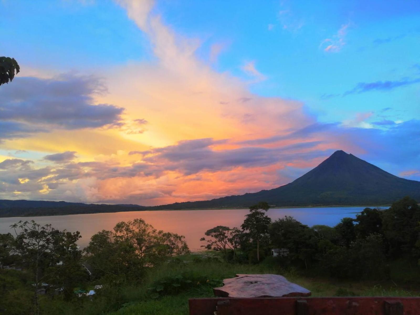 Sunset Inn La Fortuna Buitenkant foto